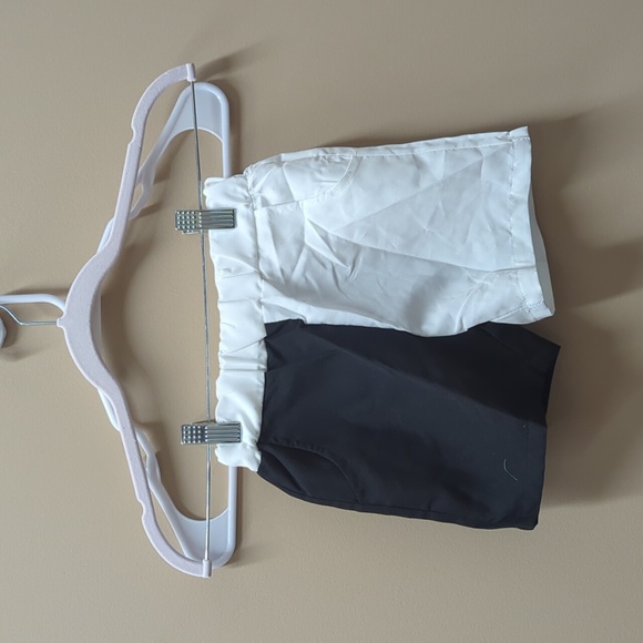 Black and white shorts - Picture 2 of 2